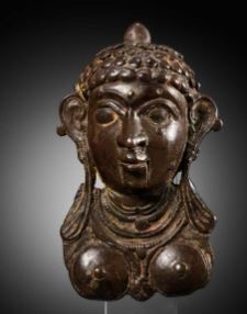 Lot 258 - A BRONZE PROCESSIONAL MASK, MOHRA, DEPICTING LAKSHMI, 17TH-18TH CENTURY