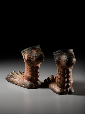 Lot 264 - A PAIR OF MASSIVE BRONZE YALI FEET, SOUTH INDIA, TAMIL NADU, 18TH CENTURY