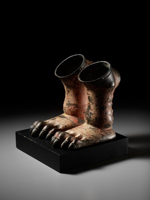 Lot 264 - A PAIR OF MASSIVE BRONZE YALI FEET, SOUTH INDIA, TAMIL NADU, 18TH CENTURY