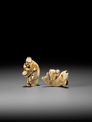 Lot 2 - AN EARLY IVORY NETSUKE OF A CHINESE IMMORTAL WITH A GOURD