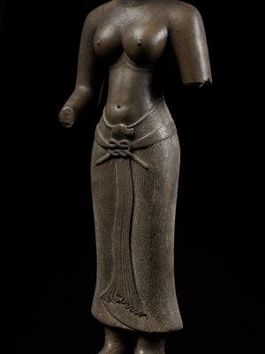 Lot 200 - A LARGE SANDSTONE FIGURE OF TARA, CHAM PERIOD, LATER MY SON E1 STYLE, 8TH-9TH CENTURY