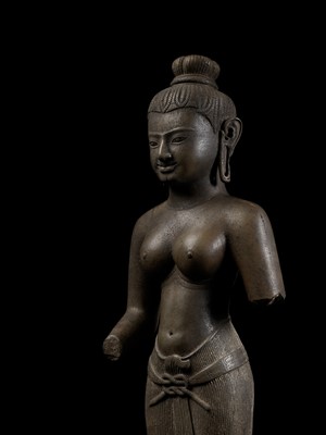 Lot 200 - A LARGE SANDSTONE FIGURE OF TARA, CHAM PERIOD, LATER MY SON E1 STYLE, 8TH-9TH CENTURY