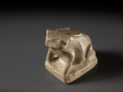 Lot 100 - A RARE WHITE MARBLE FIGURE OF A FROG, TANG DYNASTY