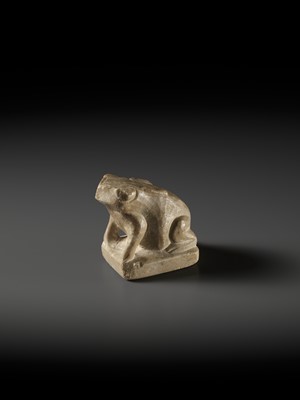 Lot 100 - A RARE WHITE MARBLE FIGURE OF A FROG, TANG DYNASTY