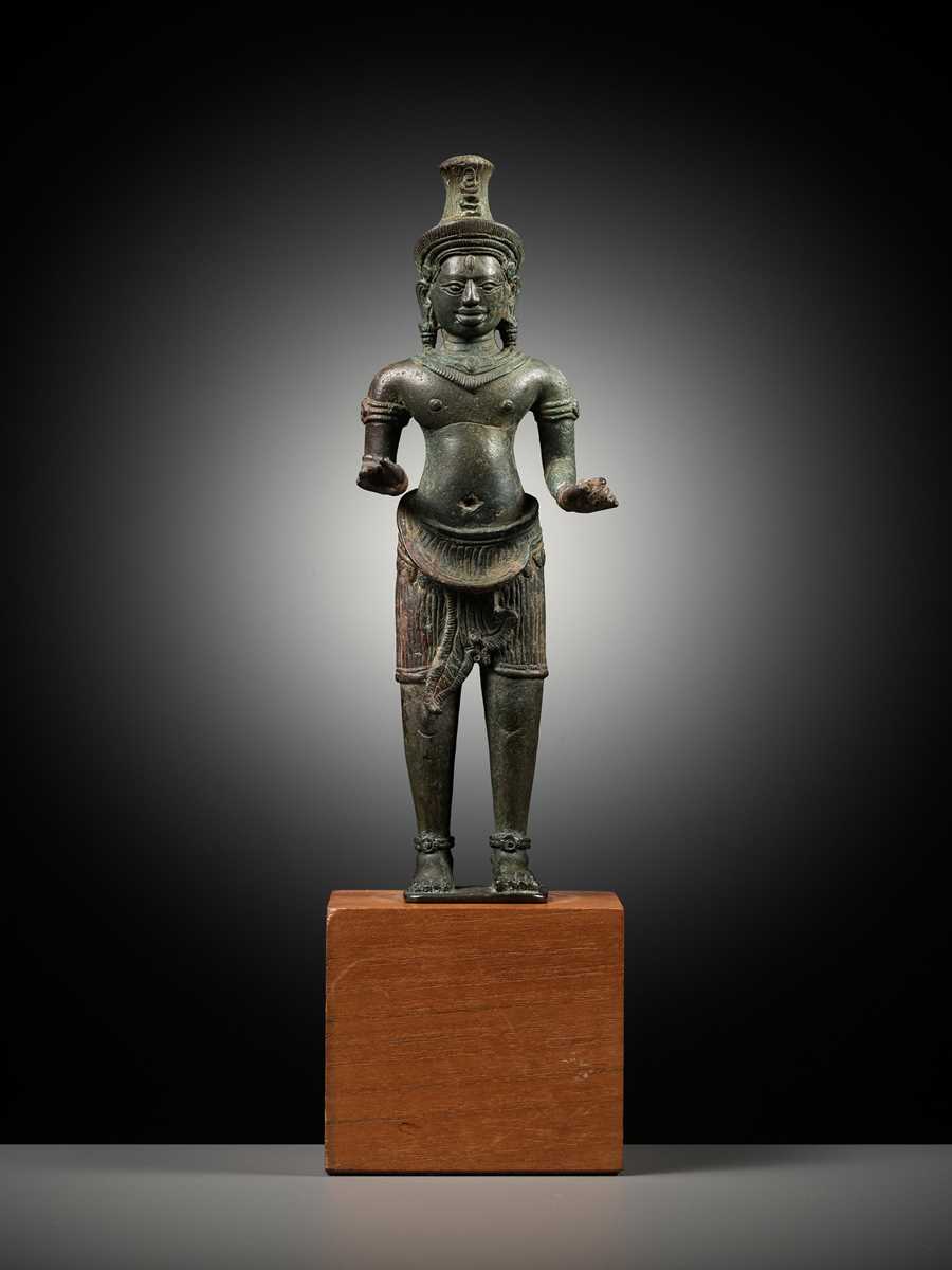 Lot 191 - A BRONZE FIGURE OF SHIVA, BAYON STYLE, 13TH