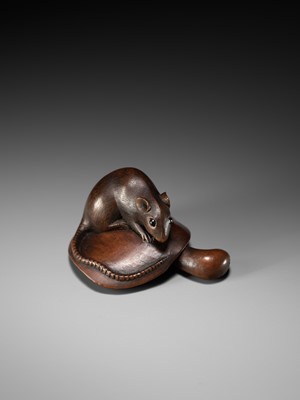 Lot 79 - MASANAO: A FINE WOOD NETSUKE OF A RAT ON A MUSHROOM