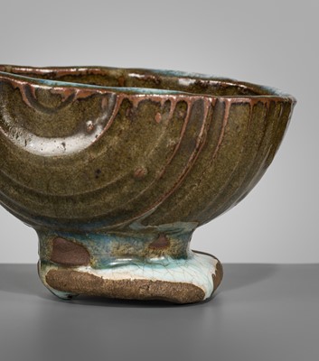 Lot 83 - A BROWN, TURQUOISE, AND CREAM-GLAZED CHAWAN (TEA BOWL)