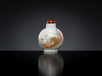 Lot 124 - AN IMPERIAL FAMILLE ROSE SNUFF BOTTLE, DAOGUANG MARK AND PERIOD
