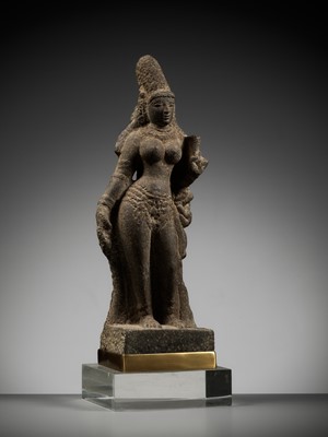 Lot 238 - A GRANITE FIGURE OF PARVATI, CHOLA PERIOD