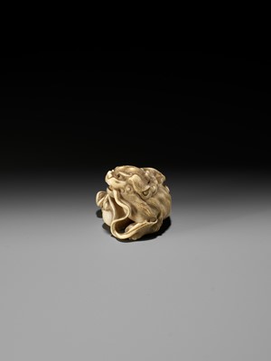 Lot 47 - HAKURYU: A FINE IVORY NETSUKE OF A SHISHI AND YOUNG