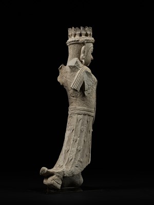 Lot 261 - A SANDSTONE ARCHITECTURAL BRACKET DEPICTING A GANDHARVA, WESTERN INDIA, 17TH-18TH CENTURY OR EARLIER