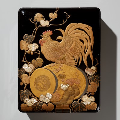 A FINE RINPA STYLE LACQUER BUNKO WITH A COCKEREL ON A WAR DRUM, AFTER OGATA KORIN