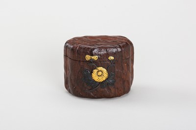 Lot 343 - YASUCHIKA: A FINE WOOD TONKOTSU (TOBACCO BOX) WITH KIKU