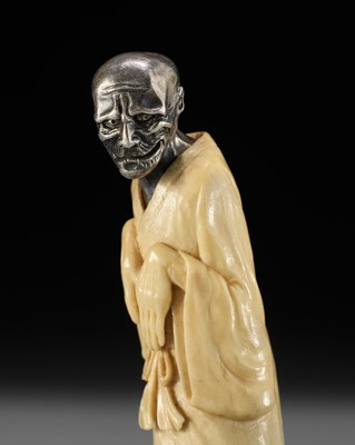 Lot 226 - A SILVER AND ANTLER NETSUKE OF A GHOST, YUREI, ATTRIBUTED TO GEORGES WEIL