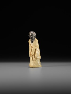 Lot 226 - A SILVER AND ANTLER NETSUKE OF A GHOST, YUREI, ATTRIBUTED TO GEORGES WEIL