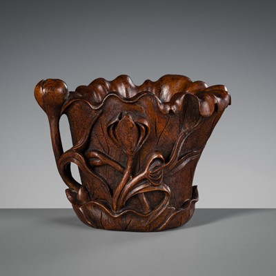 Lot 375 - A BAMBOO ‘LOTUS PAD’ LIBATION CUP, 18TH CENTURY