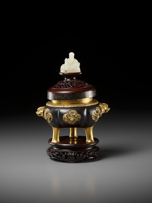 Lot 75 - A SAWASA GILT BRONZE CENSER WITH MATCHING HARDWOOD STAND, COVER AND WHITE JADE FINIAL, 17TH-18TH CENTURY