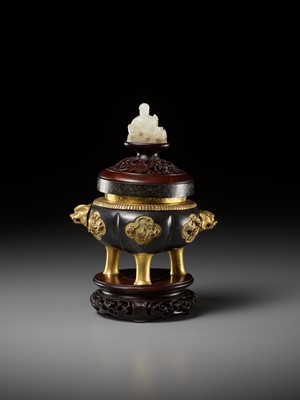 Lot 75 - A SAWASA GILT BRONZE CENSER WITH MATCHING HARDWOOD STAND, COVER AND WHITE JADE FINIAL, 17TH-18TH CENTURY