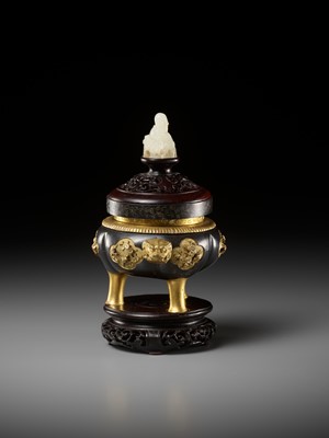 Lot 75 - A SAWASA GILT BRONZE CENSER WITH MATCHING HARDWOOD STAND, COVER AND WHITE JADE FINIAL, 17TH-18TH CENTURY