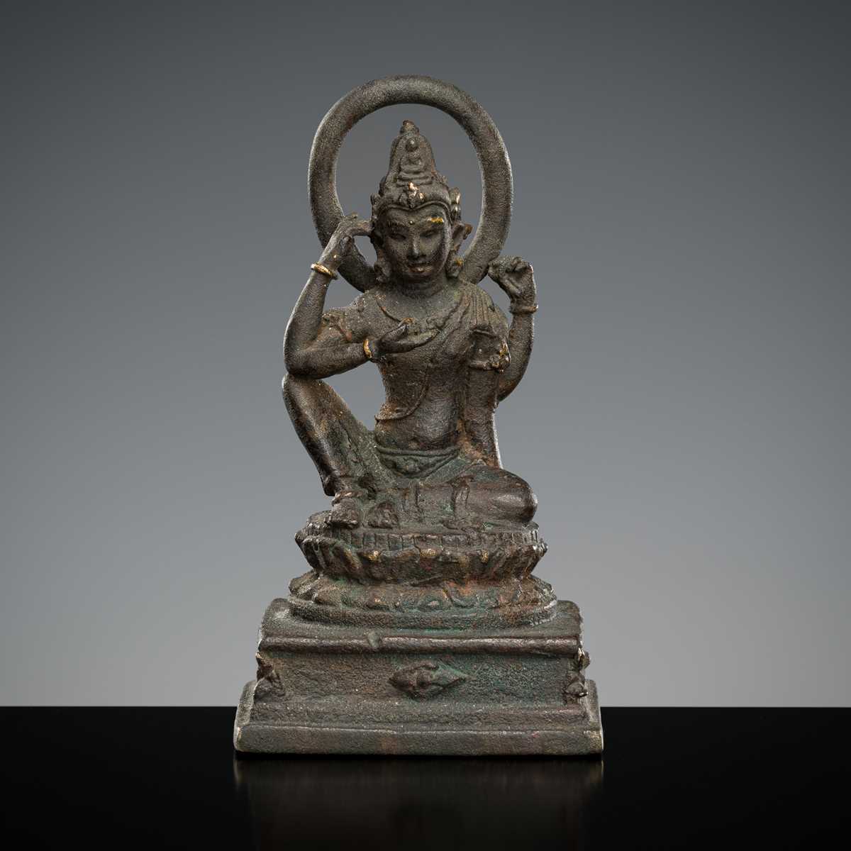 Lot 605 - A BRONZE FIGURE OF AVALOKITESHVARA, JAVA,