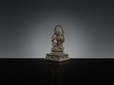 Lot 605 - A BRONZE FIGURE OF AVALOKITESHVARA, JAVA, 9TH-10TH CENTURY