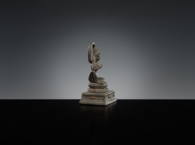 Lot 605 - A BRONZE FIGURE OF AVALOKITESHVARA, JAVA, 9TH-10TH CENTURY
