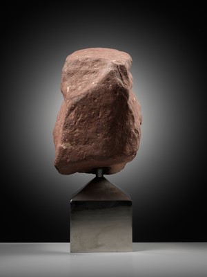 Lot 629 - A RARE MOTTLED RED SANDSTONE HEAD OF A YAKSHI, MATHURA