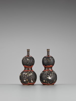 Lot 254 - AN EXTREMELY RARE AND IMPRESSIVE PAIR OF SHIBAYAMA-INLAID BRONZE DOUBLE-GOURD VASES