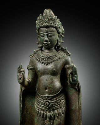 A KHMER BRONZE FIGURE OF BUDDHA, THAILAND, LOPBURI PERIOD, 13TH CENTURY