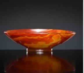 Lot 398 - A SMALL OVAL AGATE BOWL, KANGXI-YONGZHENG PERIOD