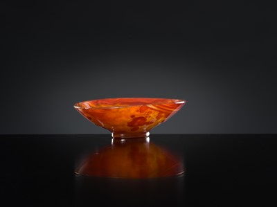 Lot 398 - A SMALL OVAL AGATE BOWL, KANGXI-YONGZHENG PERIOD