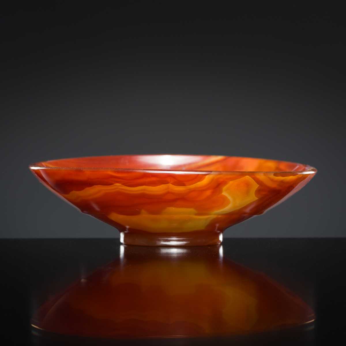 Lot 398 - A SMALL OVAL AGATE BOWL, KANGXI-YONGZHENG PERIOD