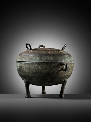 A BRONZE RITUAL FOOD VESSEL AND COVER, DING, EARLY WARRING STATES PERIOD