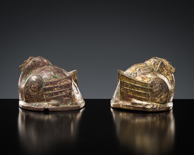 Lot 325 - A PAIR OF GILT BRONZE BIRD-FORM MAT WEIGHTS, HAN DYNASTY