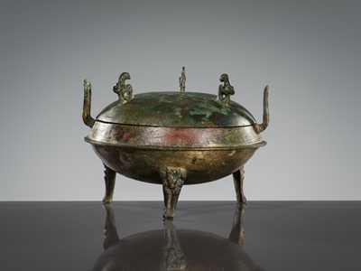 Lot 72 - A BRONZE TRIPOD FOOD VESSEL, DING, HAN DYNASTY