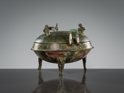 Lot 72 - A BRONZE TRIPOD FOOD VESSEL, DING, HAN DYNASTY