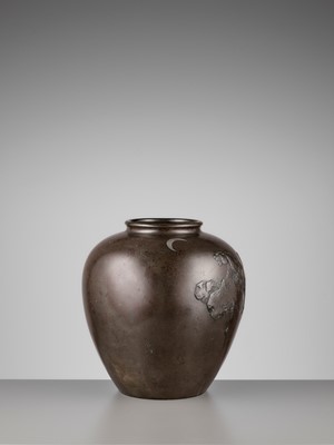 Lot 5 - SEIGYOKU: A MASSIVE SILVER-INLAID BRONZE VASE WITH A TIGER AND CRESCENT MOON