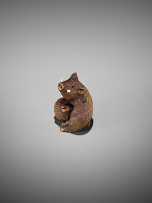 Lot 506 - DERKACHENKO: A WOOD NETSUKE OF A BOAR WITH ACORN