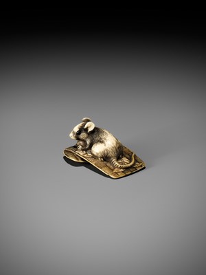 Lot 55 - AN OSAKA SCHOOL IVORY NETSUKE OF A RAT ON A STRAW MAT