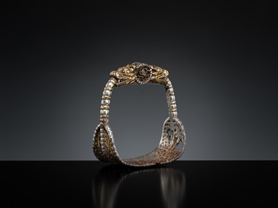 Lot 281 - A PARCEL-GILT AND SILVERED IRON STIRRUP, YOB CHA, 15TH-18TH CENTURY