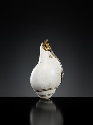 Lot 284 - A RITUAL CONCH SHELL TRUMPET WITH SILVER, BRONZE AND COPPER MOUNTS, 18TH-19TH CENTURY