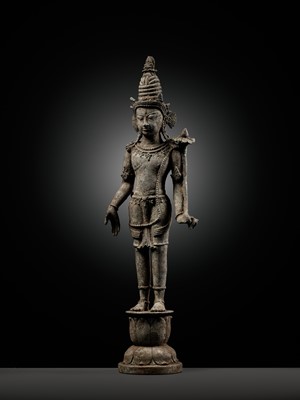 Lot 412 - A BRONZE FIGURE OF PADMAPANI, CENTRAL JAVA