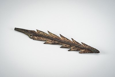 Lot 1321 - A LURISTAN BRONZE ARROWHEAD, LATE 2ND TO EARLY 1ST MILLENNIUM BC