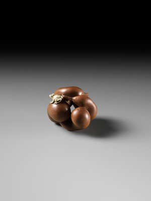 Lot 83 - MASANAO: A FINE INLAID WOOD NETSUKE OF FIVE GOURDS AND A FROG