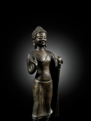 Lot 362 - A BRONZE FIGURE OF BUDDHA, MON-DVARAVATI PERIOD