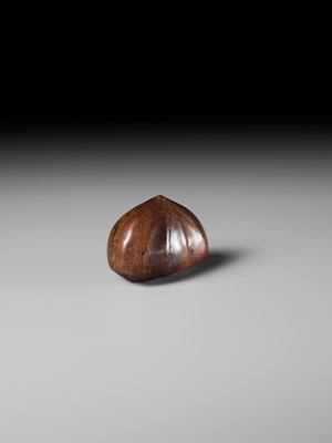 Lot 88 - MINKO: A WOOD NETSUKE OF A CHESTNUT WITH A MOVEABLE MAGGOT