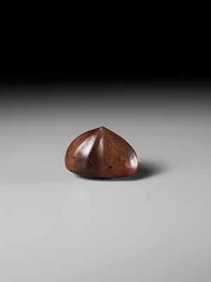 Lot 88 - MINKO: A WOOD NETSUKE OF A CHESTNUT WITH A MOVEABLE MAGGOT