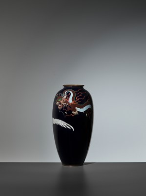 Lot 99 - A LARGE CLOISONNÉ VASE WITH CONFRONTING HAWK AND DRAGON