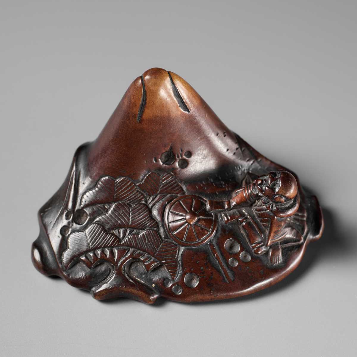nosuke出品 Lot 433 - A WOOD NETSUKE OF SAIGYO HOSHI ADMIRING