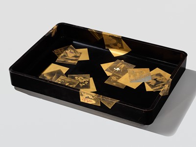 Lot 47 - A LARGE LACQUER TRAY WITH TANZAKU (POEM CARDS)